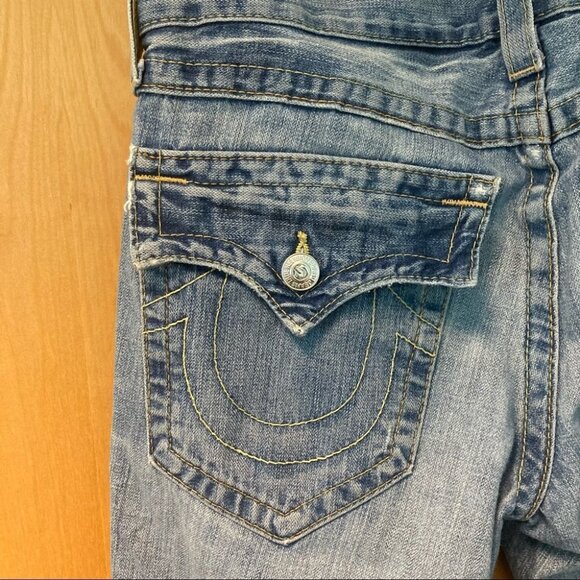 TRUE RELIGION Sz 30 X 34 Ricky  Light Medium Wash Distressed Jeans - Picture 13 of 14